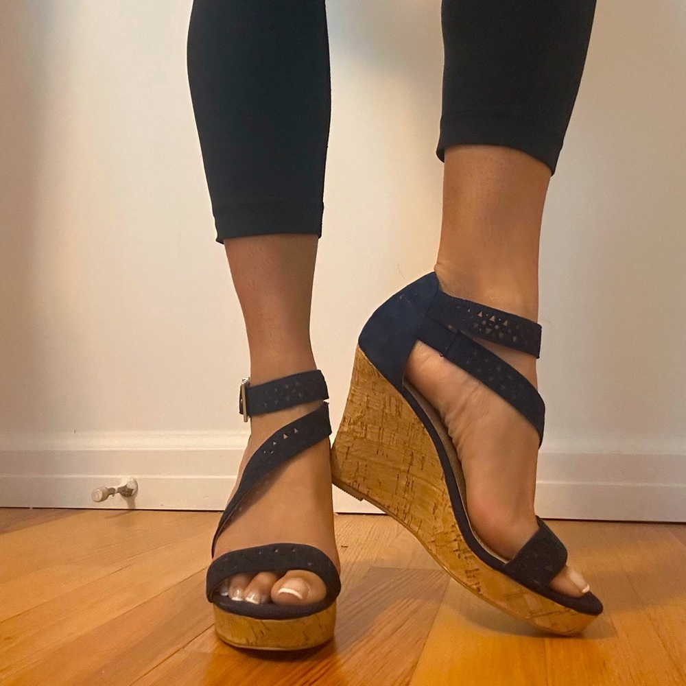 Navy blue wedges / Women’s US 6